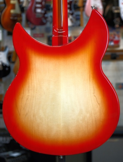 Rickenbacker 330, Fireglo