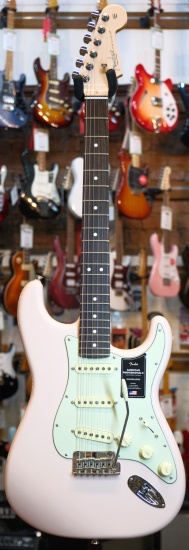 Fender Limited Edition American Professional II Stratocaster, Rosewood Fingerboard, Shell Pink