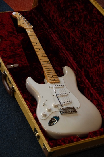 Fender 2018 American Original '50s Stratocaster Left-Hand, Maple Fingerboard, White Blonde (Pre-Owned)