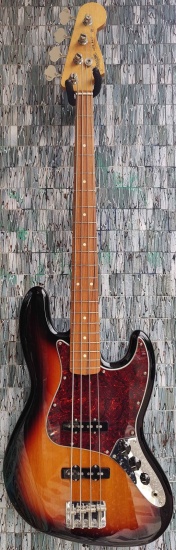 Fender 2020 Vintera '60s Jazz Bass, Pau Ferro Fingerboard, 3-Color Sunburst (Pre-Owned)