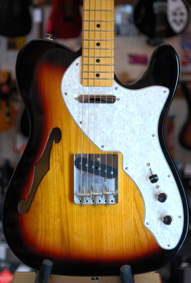 Fender 2023 Vintera II '60s Telecaster Thinline, Maple Fingerboard, 3-Color Sunburst (Pre-Owned)