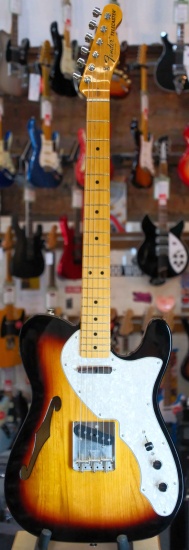 Fender 2023 Vintera II '60s Telecaster Thinline, Maple Fingerboard, 3-Color Sunburst (Pre-Owned)