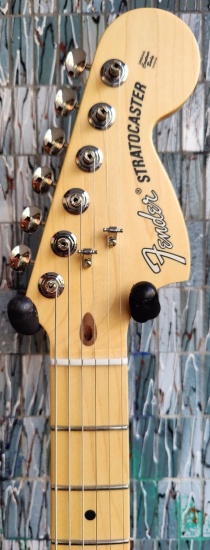 Fender American Performer Stratocaster HSS, Maple Fingerboard, Black