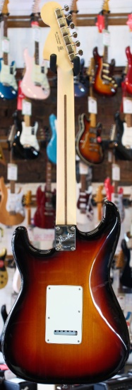 Fender American Performer Stratocaster HSS, Rosewood Fingerboard, 3-Color Sunburst