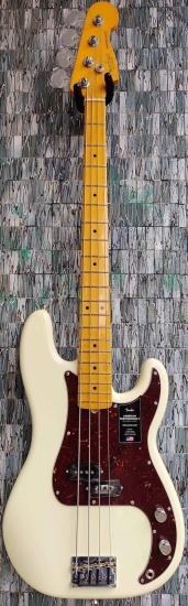 Fender American Professional II Precision Bass, Maple Fingerboard, Olympic White