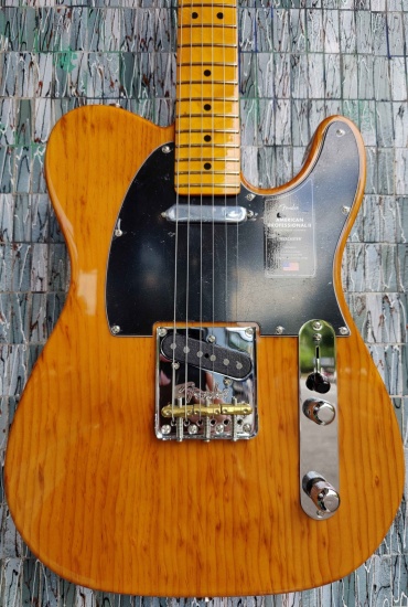 Fender American Professional II Telecaster, Maple Fingerboard, Roasted Pine