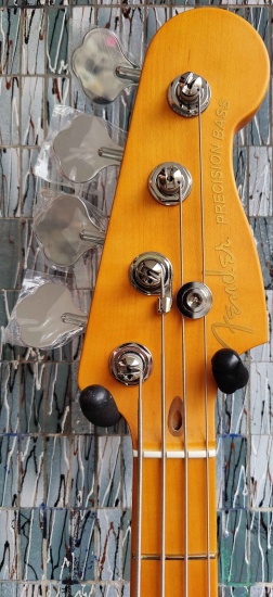 Fender American Ultra II Precision Bass, Maple Fingerboard, Ultraburst