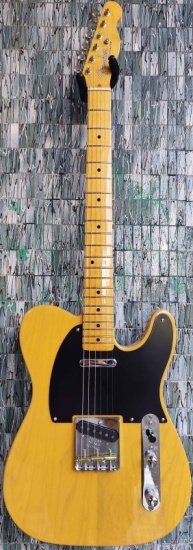 Fender American Vintage II 1951 Telecaster, Maple Fingerboard, Butterscotch Blonde