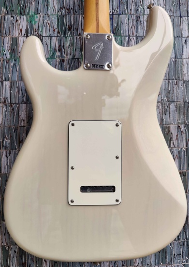 Fender Player II Stratocaster, Rosewood Fingerboard, White Blonde