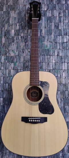 Guild Westerly Collection 300 Series D-340 Dreadnought Acoustic, Natural Spruce