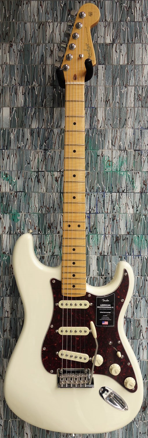 Fender American Professional II Stratocaster, Maple Fingerboard