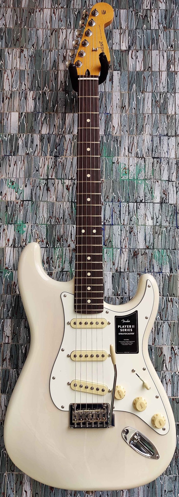 Fender Player II Stratocaster, Rosewood Fingerboard, White Blonde