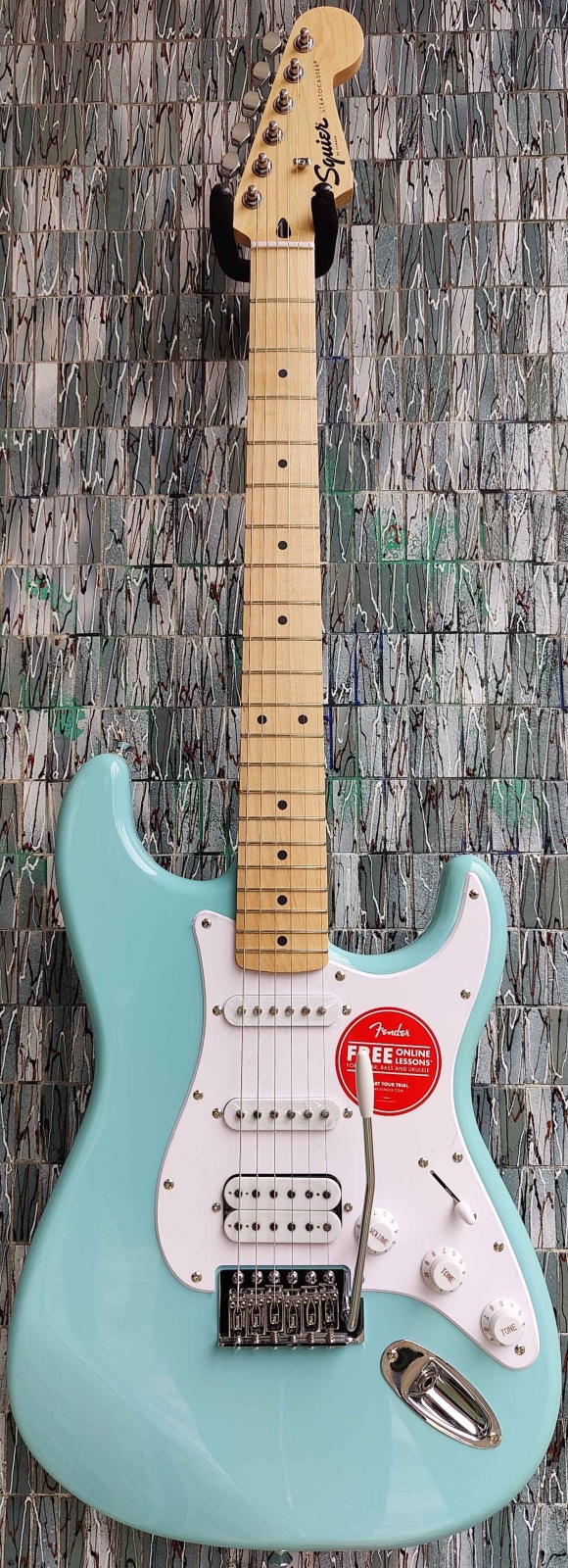 Squier FSR Sonic Stratocaster HSS, Maple Fingerboard, White Pickguard, Tropical Turquoise