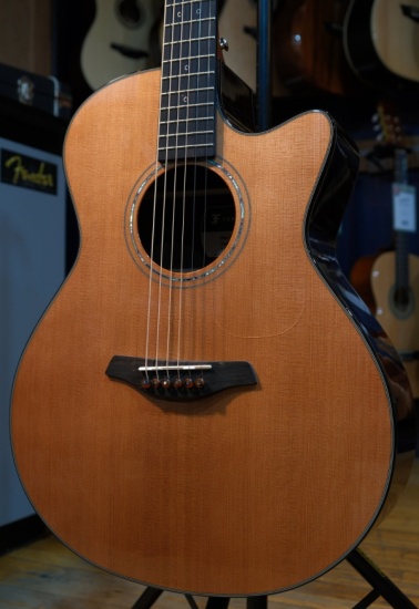 Furch Yellow Gc-CR Western Red Cedar/Indian Rosewood Grand Auditorium Cutaway Acoustic Guitar